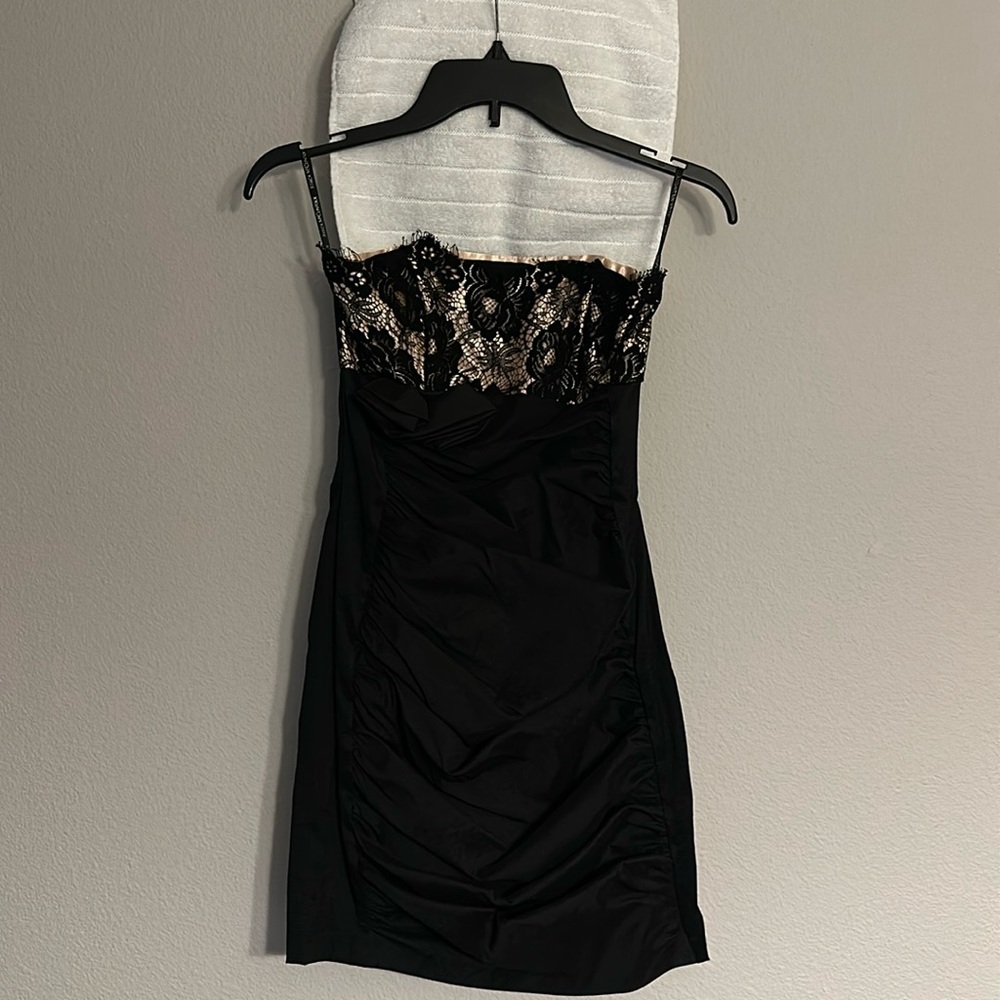 Jessica McClintock Dress 
Size 4 
Smoke & pet free house.